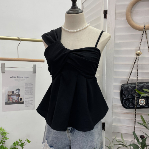 Real shot of asymmetrical design, one-shoulder slanted shoulder strap, irregular vest, sleeveless top wholesale 8937