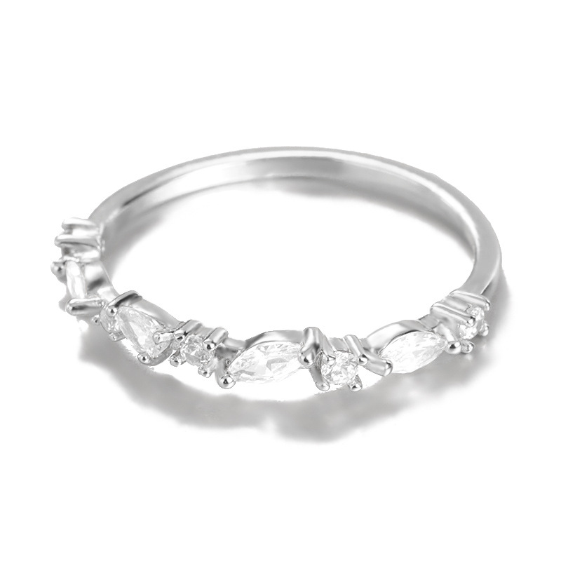 18k Gold Zircon Ring Exquisite Diamond Fine Ring Cross-border Simple Jewelry display picture 7