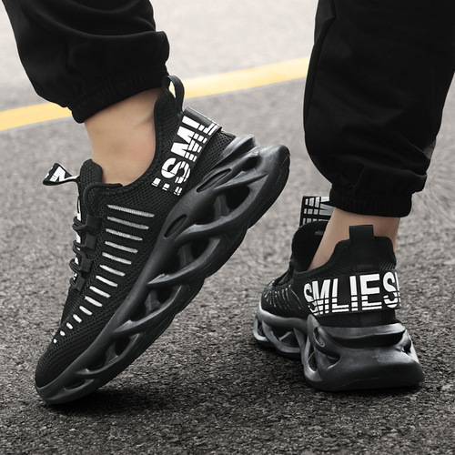 Men's Breathable Flyknit Sports Shoes for Autumn 2025, Knit Men's Shoes with Interlocking Sole, Hollowed-Out Thick Sole, Large Size Casual Shoes