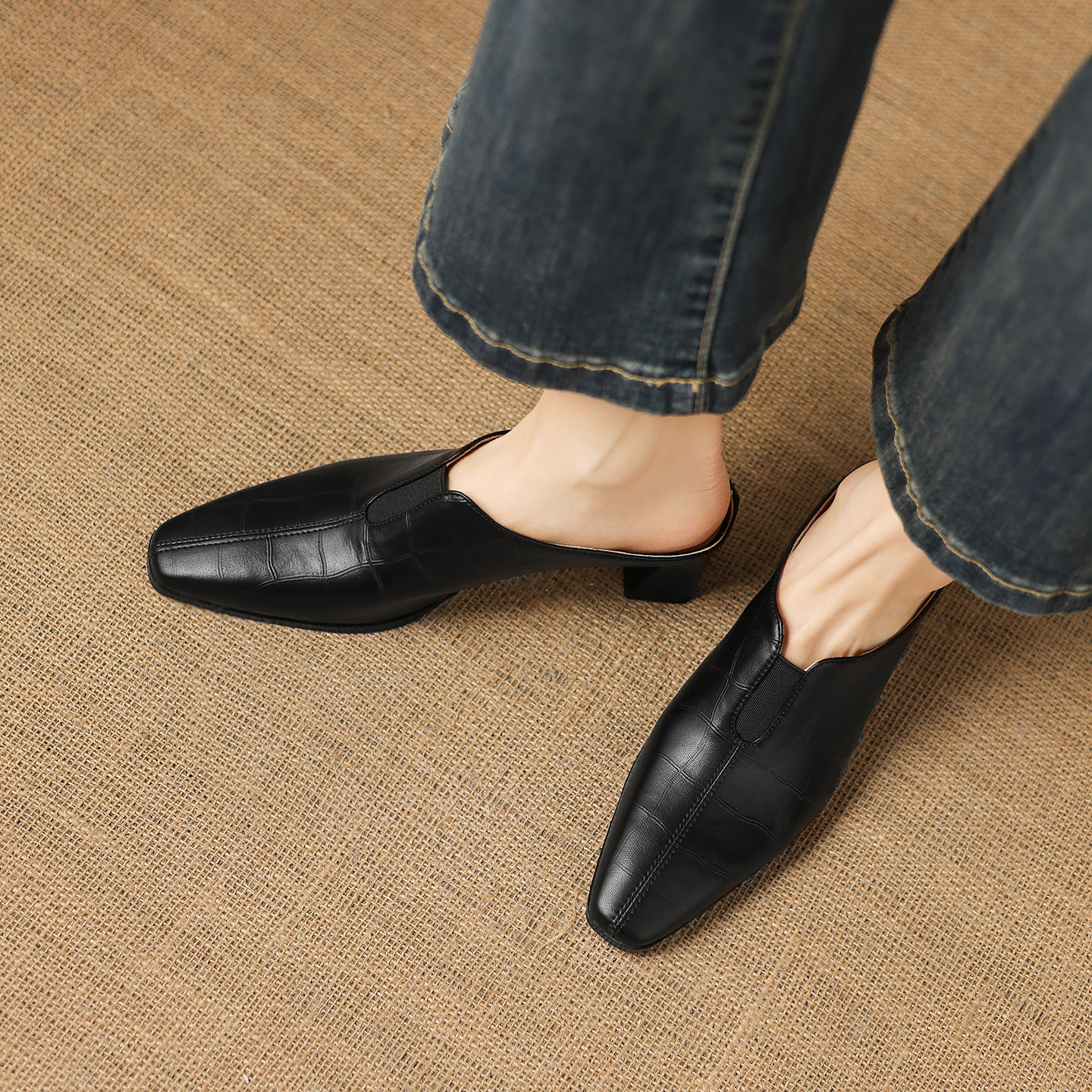 Sandal cao gót nữ mũi nhọn quai ngang gót 5 cm — đen