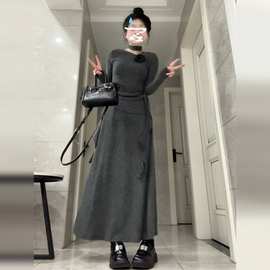 秋冬季新款灯芯绒法式风纯色飘带花朵连衣裙女小个子A字长裙套装