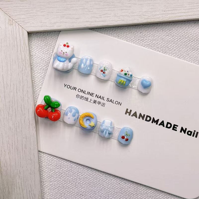 Children's Handmade Wearable Nails, Cute Cartoon Cinnamon Cat Clouds, Cute Daily Butterfly Non-Toxic Nail Art Patches