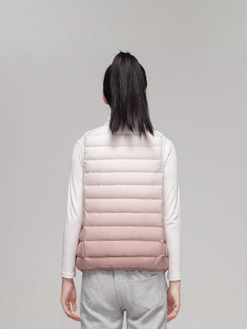 Transfronterizo TikTok otoño y invierno 90 vello chaleco de pluma ligero chaleco de mujer ropa de mujer ligera y delgada chaqueta de hombro de color gradiente