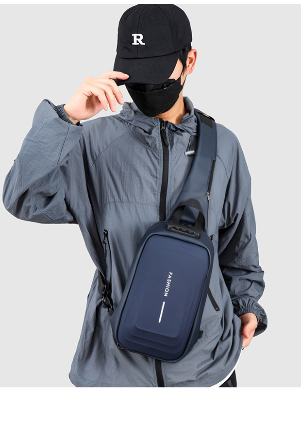 2024 Spring Sports chest backpacks, cross-border wholesale USB charging port bags, men's crossbody bags, fashionable single-shoulder bags undefined