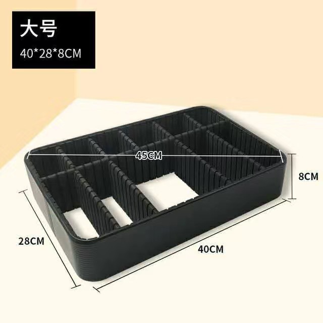 Removable cosmetic bag