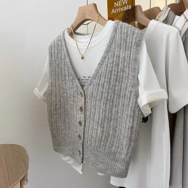 Retro knitted vest