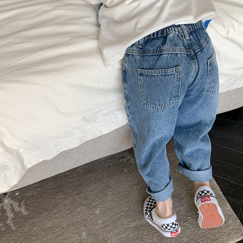 Boys' washed jeans, spring and autumn 2024 new children's clothing, handsome ripped trousers, baby style casual pants