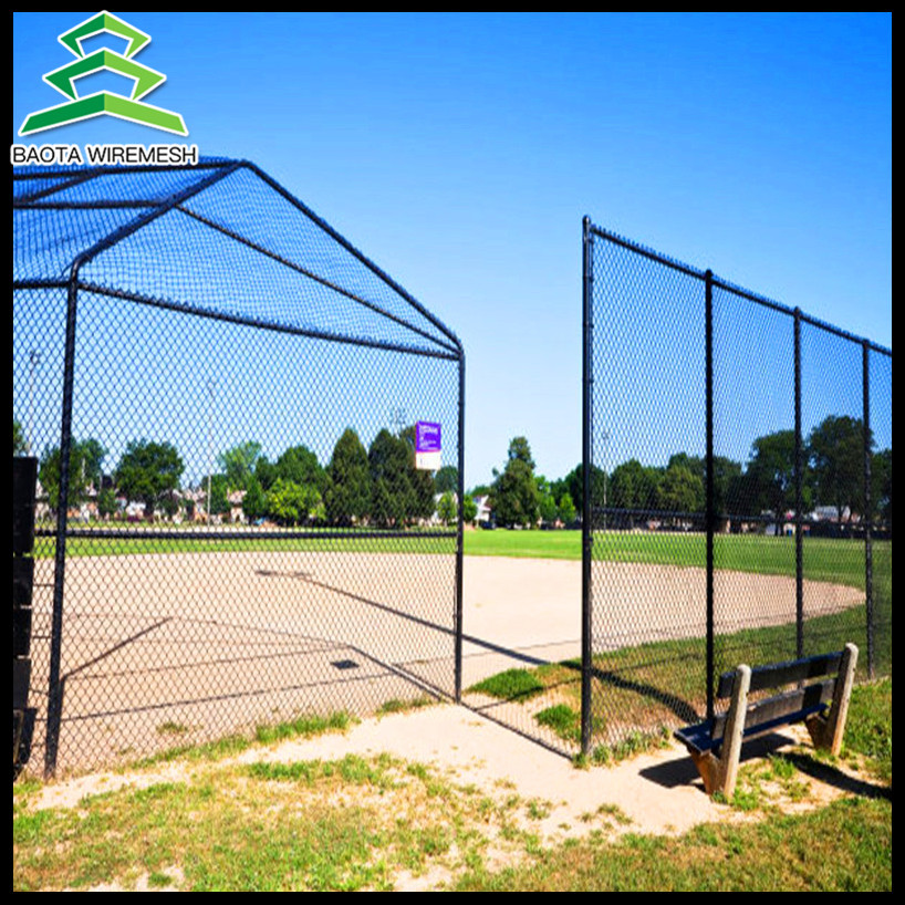 球场围栏 包塑勾花网体育场篮球场围栏网学校运动围网 球场护栏