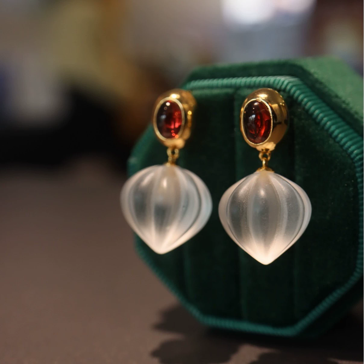 恒鼎盛 Jewelry, white white crystal, ears pomegranate, silver 925 sample