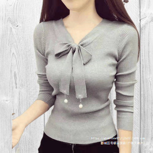 Women's high-end long-sleeved, fleece-lined, and thickened top, featuring a delicate collar, in a gentle Korean style, perfect for early spring, a unique and stylish knitwear piece