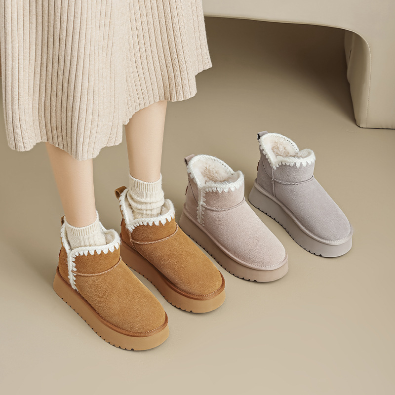 Botas de nieve para mujeres 2025 nuevo invierno de lana de un pie de pan de algodón botas casuales con suela gruesa