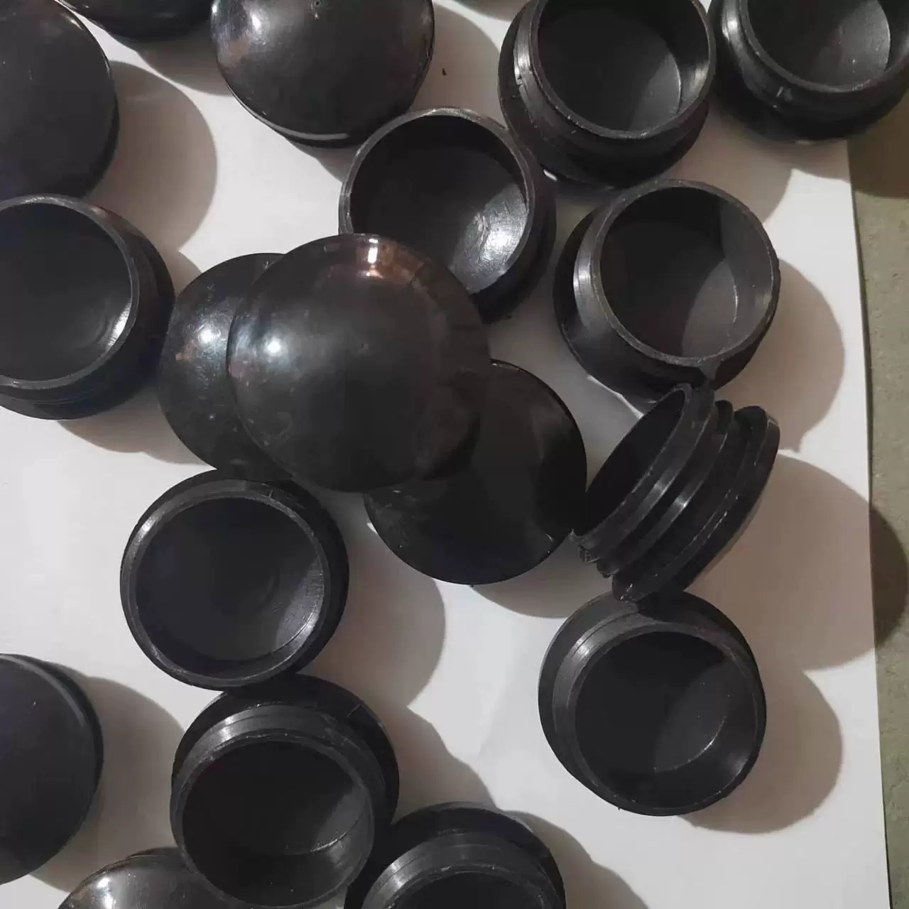 Plastic pipe plug Pipe sealing National standard square pipe round pipe plug Square plastic plug Sealing cover opening hole sports