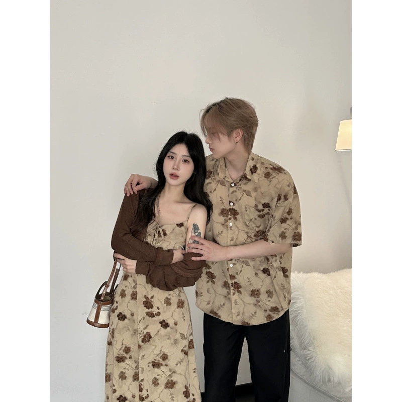 2025 Летняя пара с подтяжками длинное платье Maillard с высокой талией цветочная юбка-рубашка с короткими рукавами для мужчин