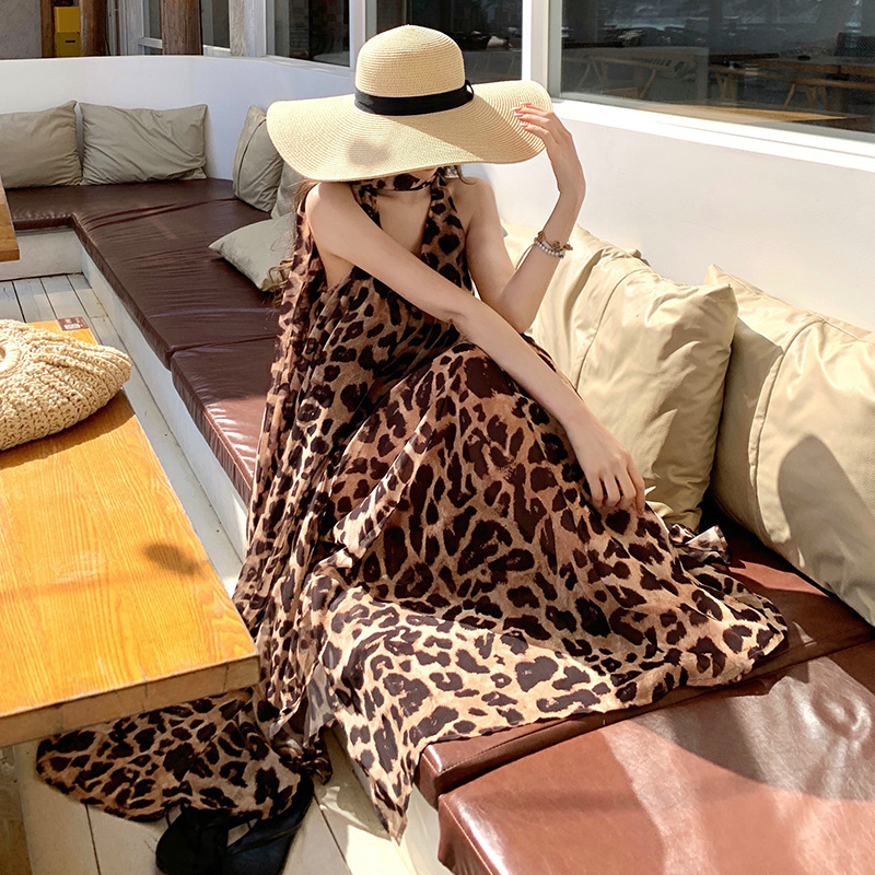 French-Style Retro Ribbon Halter Leopard Print Dress for Women, Cross-Border 2026 New Model, Elegant Chiffon Printed Over-The-Knee Long Dress