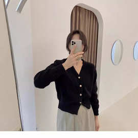 春秋新款羊毛开衫女v领针织毛衣外套宽松短款上衣韩版打底外搭潮