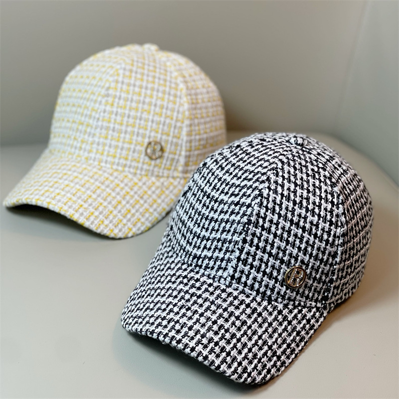 Unisex Korean Style Plaid Curved Eaves Baseball Cap display picture 1