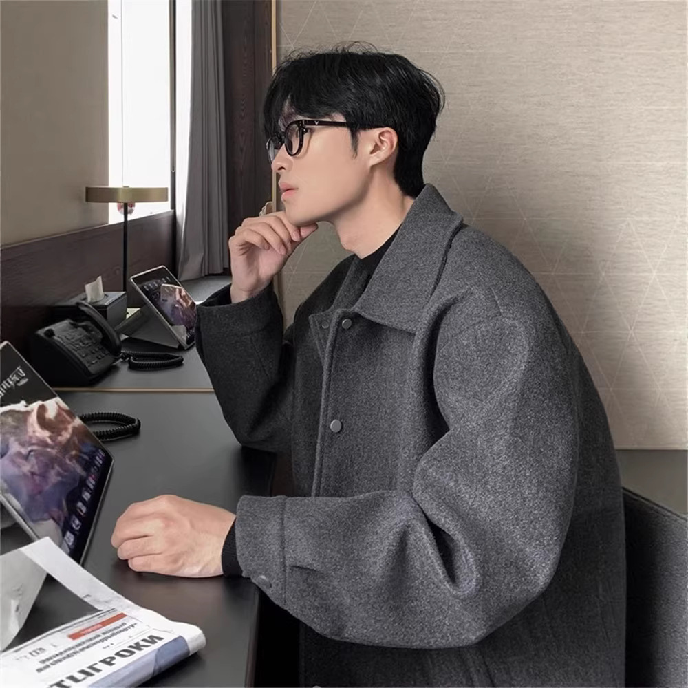 Mature and stable men's gray lapel jacket, autumn Korean style, clean fit loose wool coat.