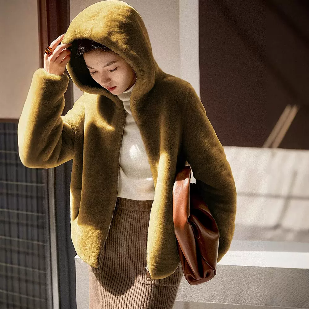 100%羊毛冬季新款连帽羊剪绒皮草女时尚休闲羊羔毛外套丨源头工厂