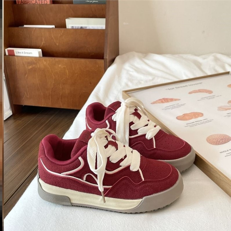 Ángela zapatos de suela roja gruesa para mujeres primavera y verano 2025 nuevos cómodos zapatos blancos casuales zapatos deportivos para mujeres