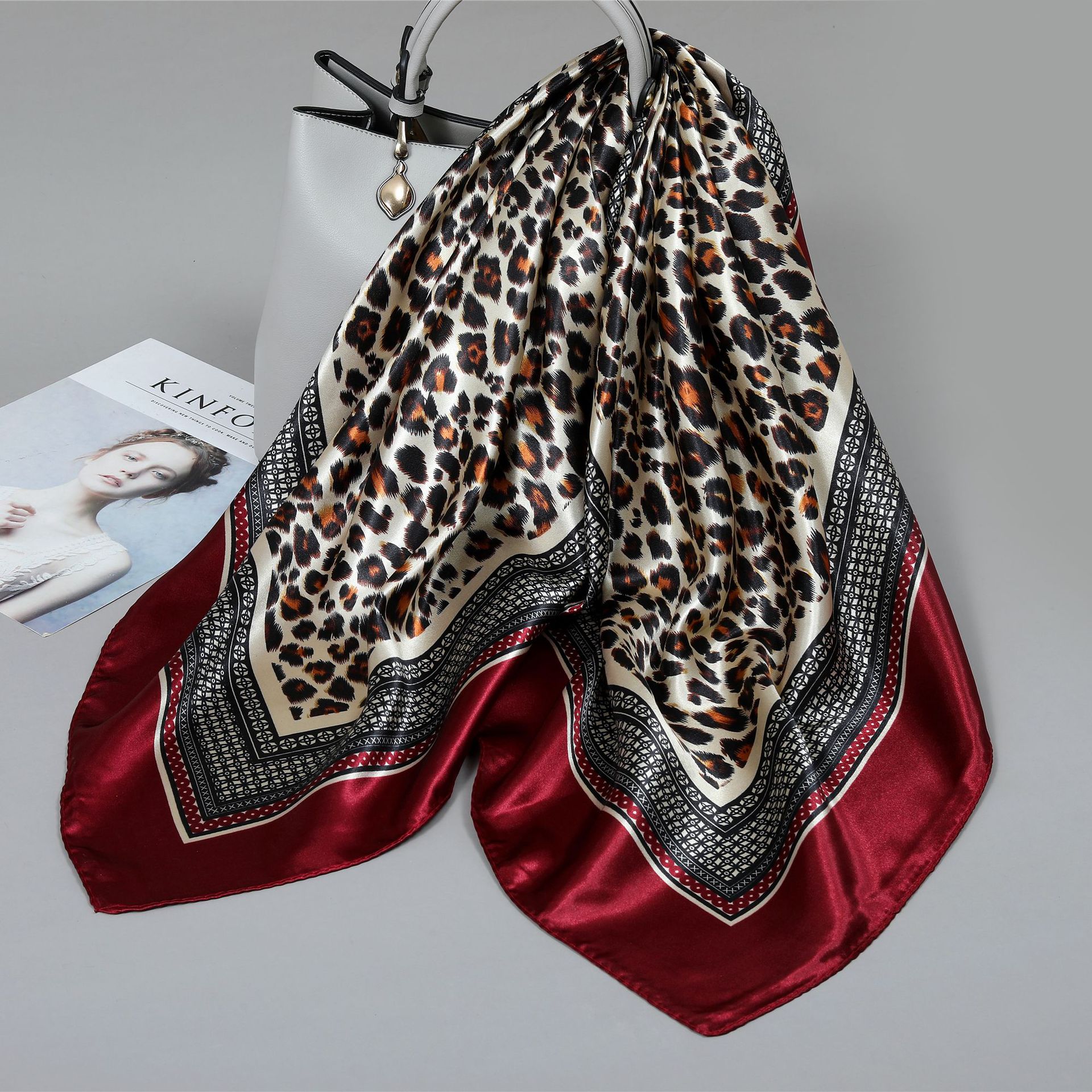 90 Large Square Scarf Scarf Women's 2024 New Mother's Day Gift High-grade Scarf Tie for Mother All-match Scarf