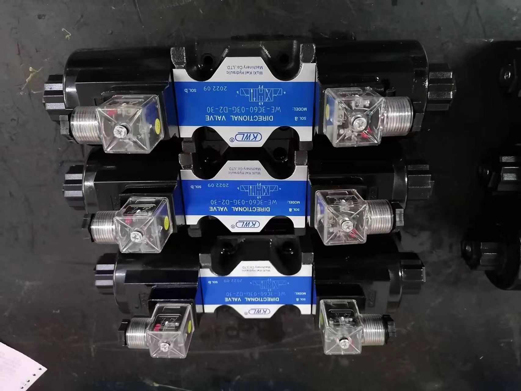 WE-3C40-02G-A2-20,WE-3C40-02G-A2-02G-AK-20,电磁换向阀