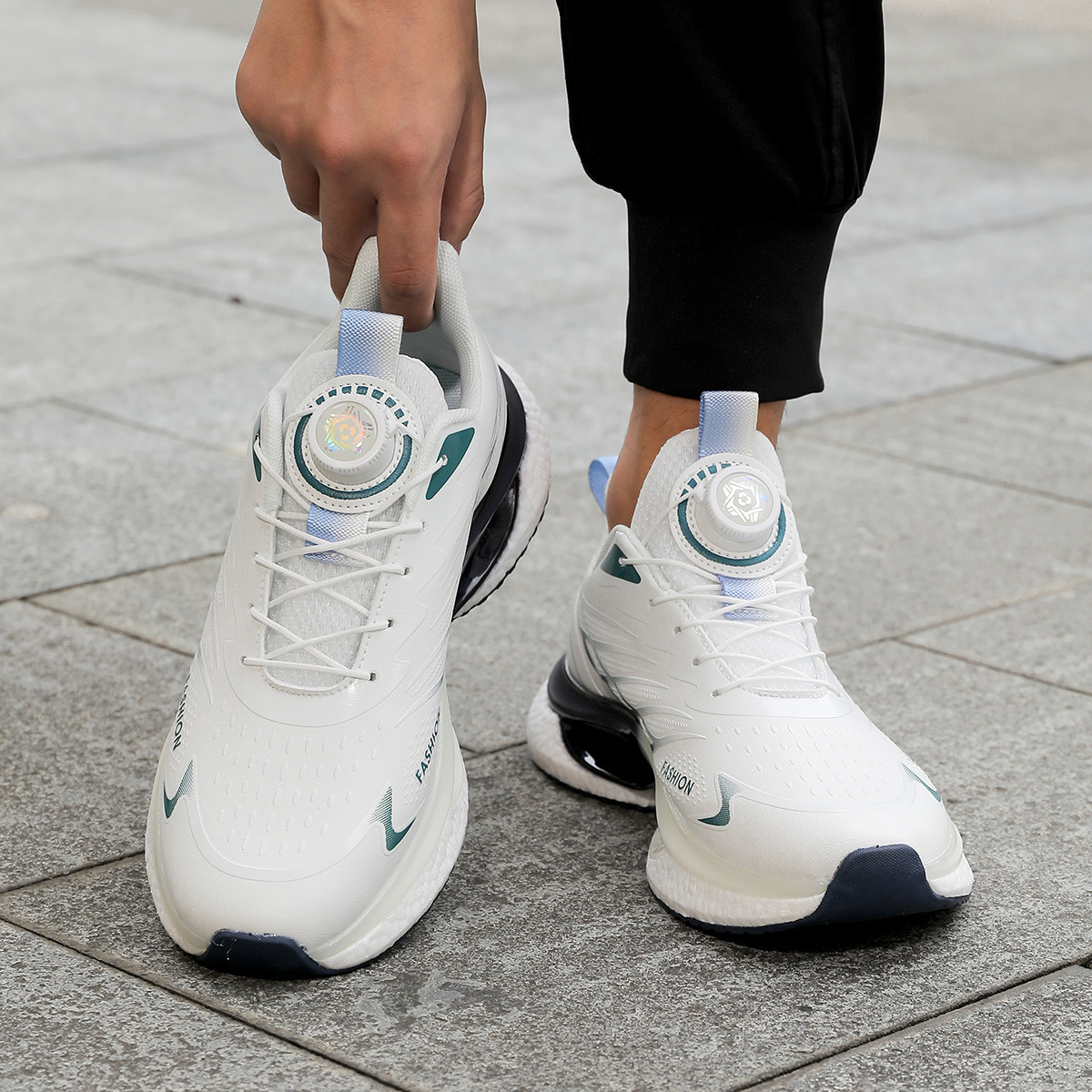 Men's Carbon Plate Slip-On Running Shoes Autumn/Winter New Arrival Ultra-Lightweight Running Shoes Rebound, Shock Absorption, Breathability Rotating S_voghion.com