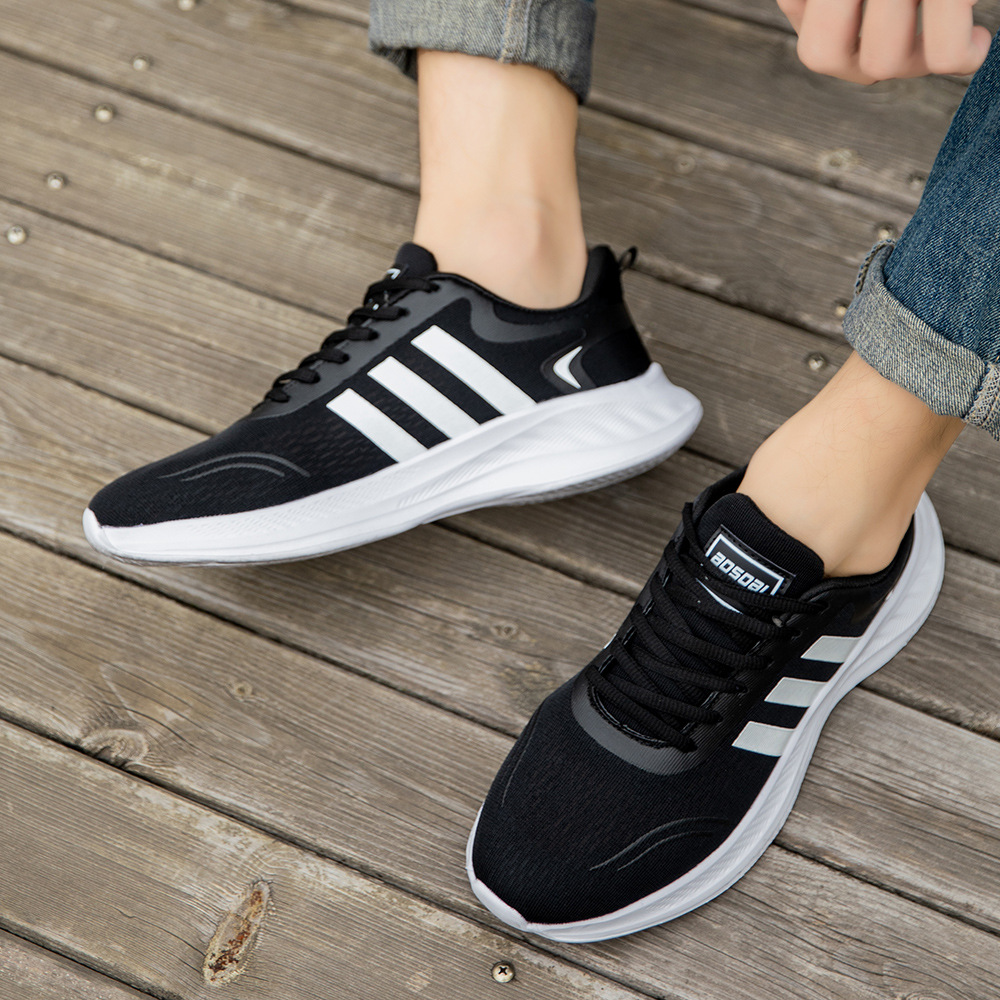 Verano nuevo estilo para hombres y mujeres con el mismo estilo, zapatos deportivos de malla voladora, zapatos casuales de moda, zapatos de pareja, zapatos ligeros para correr