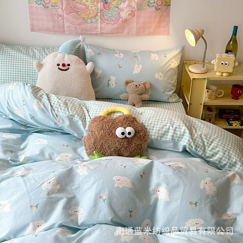 Набор простыней (Hello Kitty) 3–4 предмета, разные принты, размеры 150/180/200/120/150 см