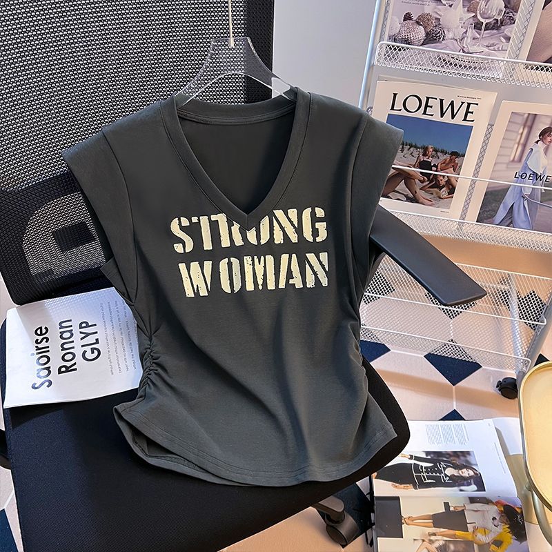 Camiseta de manga voladora pequeña con estampado de letras para mujer de talla grande para mujer verano 2024 nuevas mujeres sueltas y delgadas con cuello en V para mujer