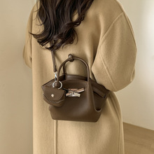 �羳���Q�������i���ް��˻@�Ӱ�Ů��2025�¿�С���p�݆μ�б���