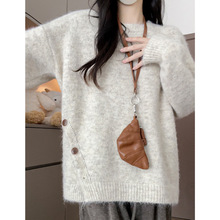 秋冬新款打底设计感宽松显瘦纯色开叉套头毛衣女纯色软糯针织衫