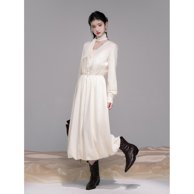 COTRE 「城市游牧风」芙蓉杏白 衬衫花苞连衣裙+波嬉风手工马甲|undefined