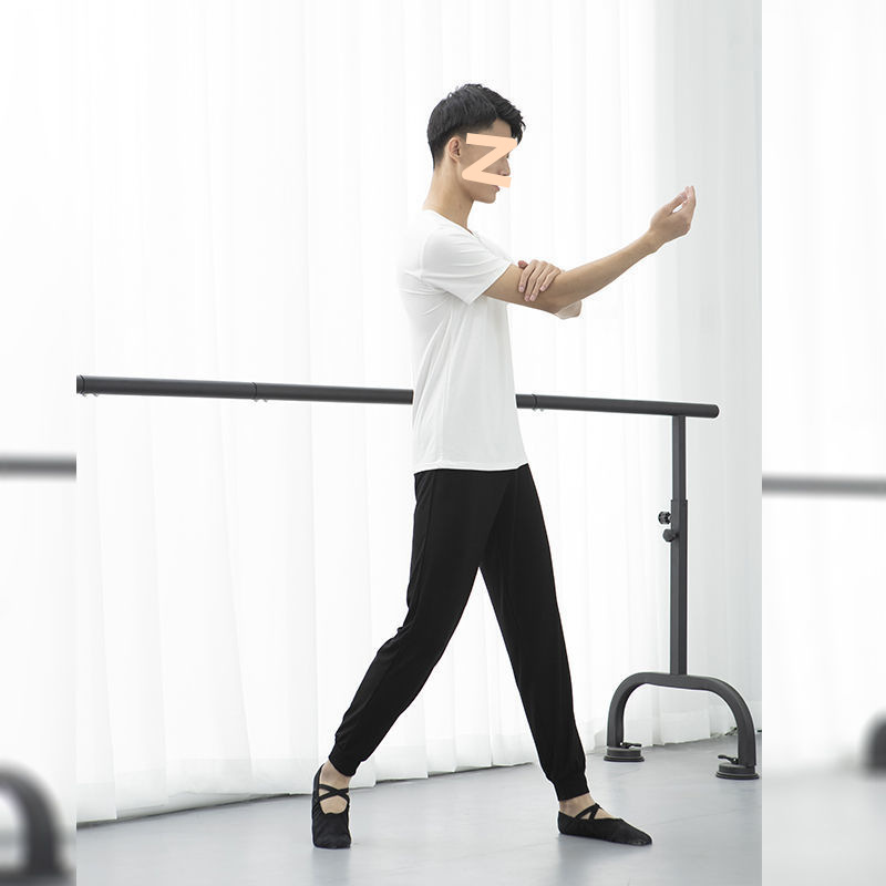 White round neck short-sleeved + carrot pants suit