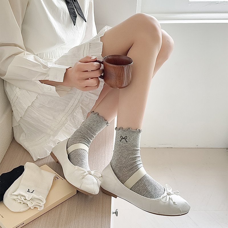 Women's Mid-Calf Socks for Summer, Paired with Small Leather Shoes, with Ruffled Edges and Hollow-Out Design, Thin Embroidered Bow Socks for Summer Women's Mid-Calf Socks for Summer, Paired with Small Leather Shoes, with Ruffled Edges and Hollow-Out Design, Thin Embroidered Bow Socks for Summer