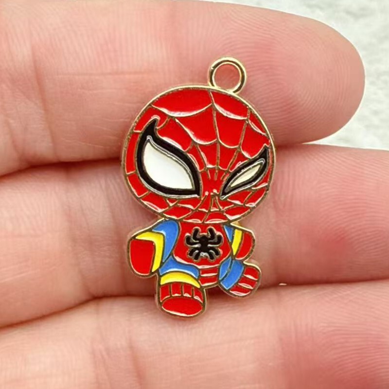 漫画のスパイダーマンのアイアンマンの合金の油を滴らせます。|undefined