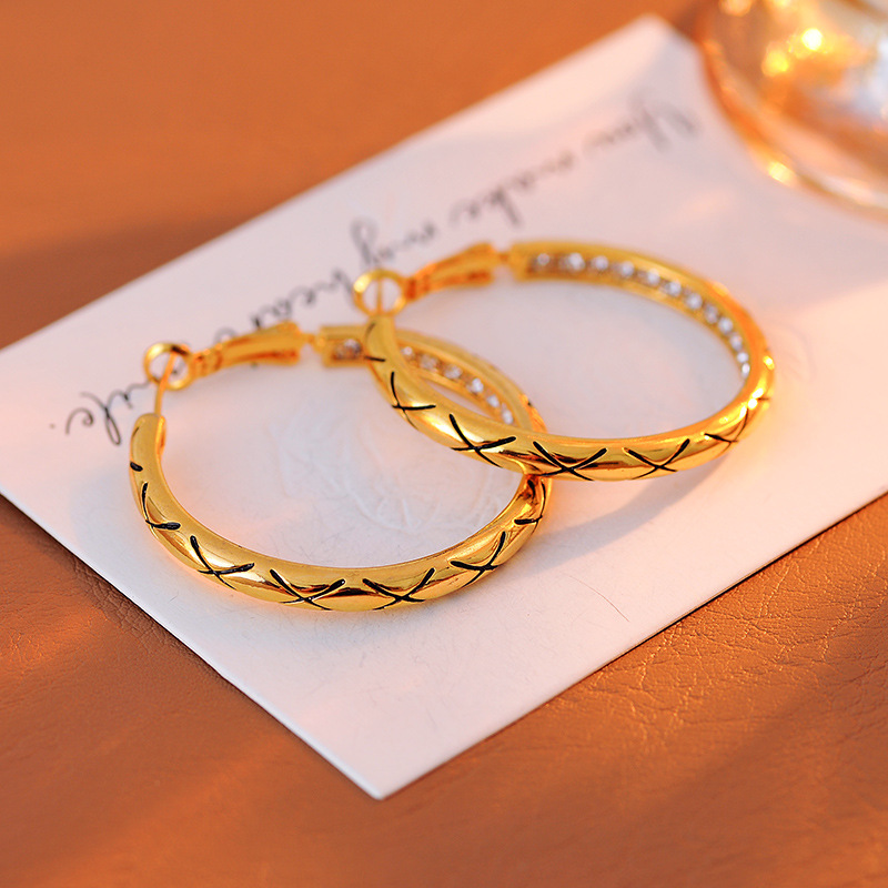 Retro earrings, Chanel style
