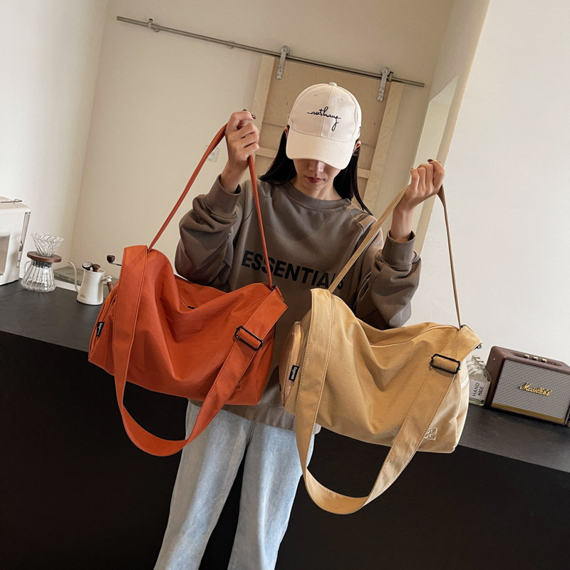 卸売りの新型旅行カバンの女性の大容量の軽便でフィットネスのカバンを持っています。|undefined