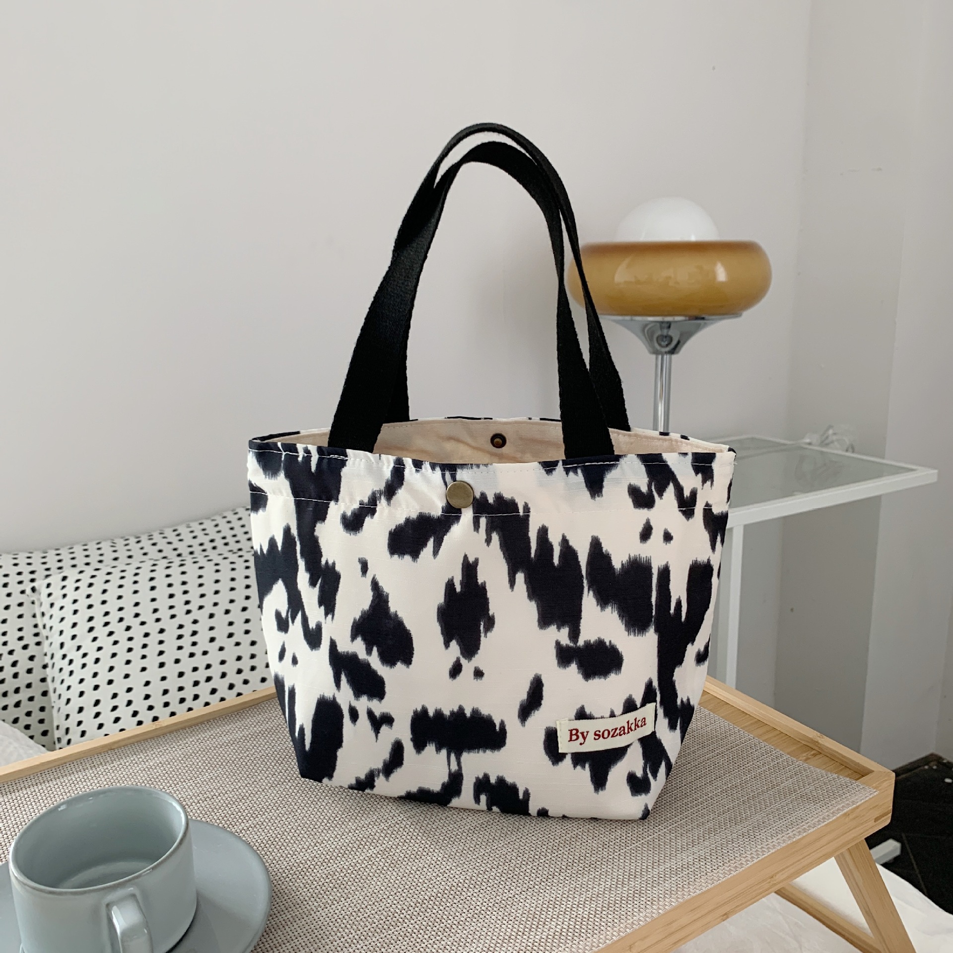 26274 New artistic and fresh hand-held bento bag, casual ladies' hand-held bag supply, snack storage bag Specification drawing