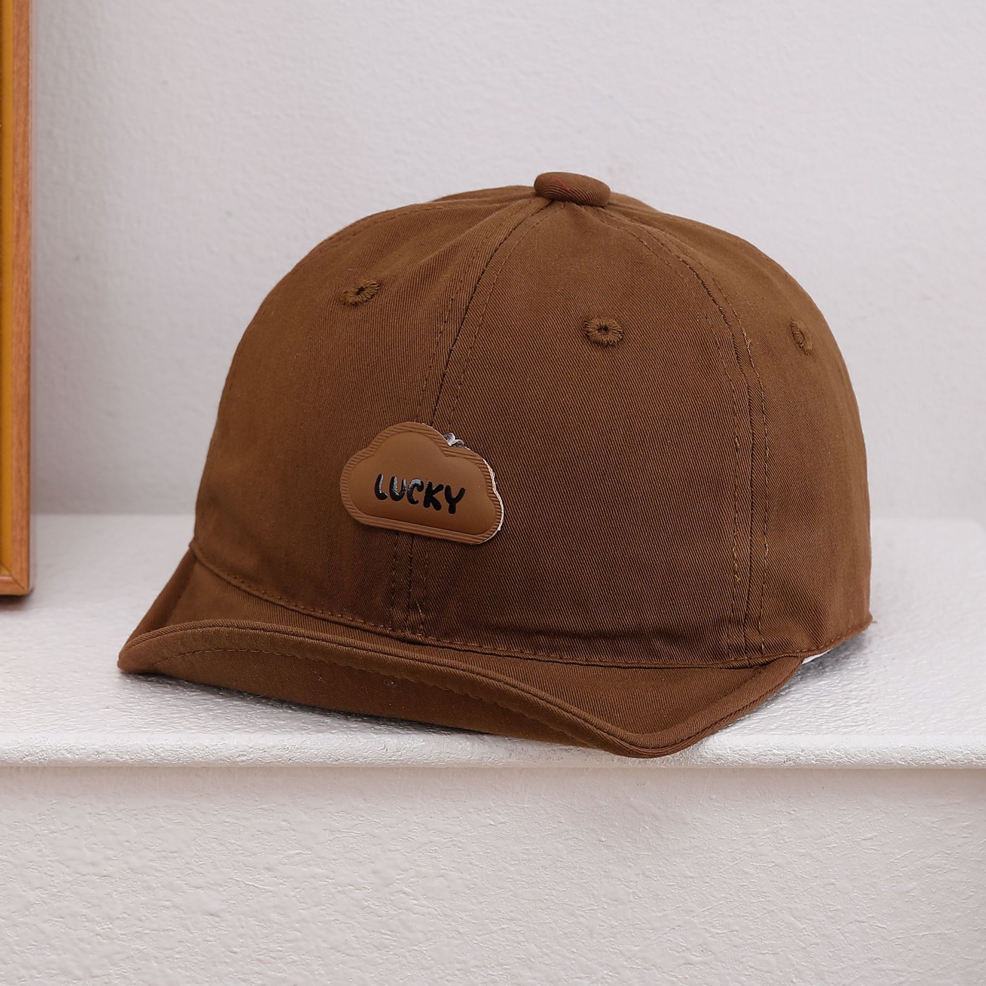 Sombrero de bebé primavera y otoño sombrero de béisbol masculino sombrero de protección solar sombrero deportivo sombrero de brida suave para niños adorable marea súper lindo