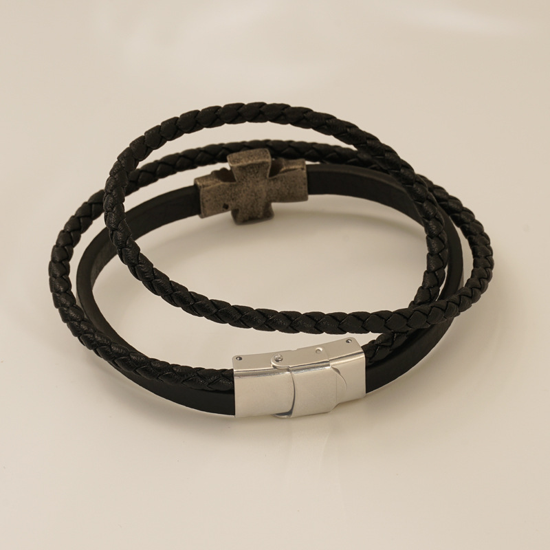 Brazalete de cráneo de acero inoxidable para hombres, estilo europeo y americano, personalidad de los estudiantes, simple pulsera de cuero multicapa para hombres