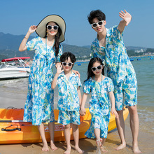 三亚海边亲子装洋气一家三口四口母女装度假沙滩装短袖套装连衣裙