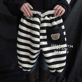 冬季儿童加绒运动卫裤2024新款男女童宝宝韩版条纹休闲束脚长裤潮