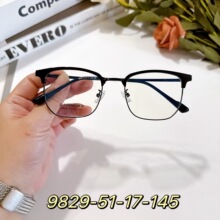 ����Ůͬ��ü�߿��Ѽܿ����������������۾��е����۾�9829