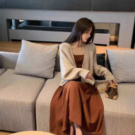 欧洲站春装2026新款女装法式港风高级感吊带连衣裙子开衫两件套装