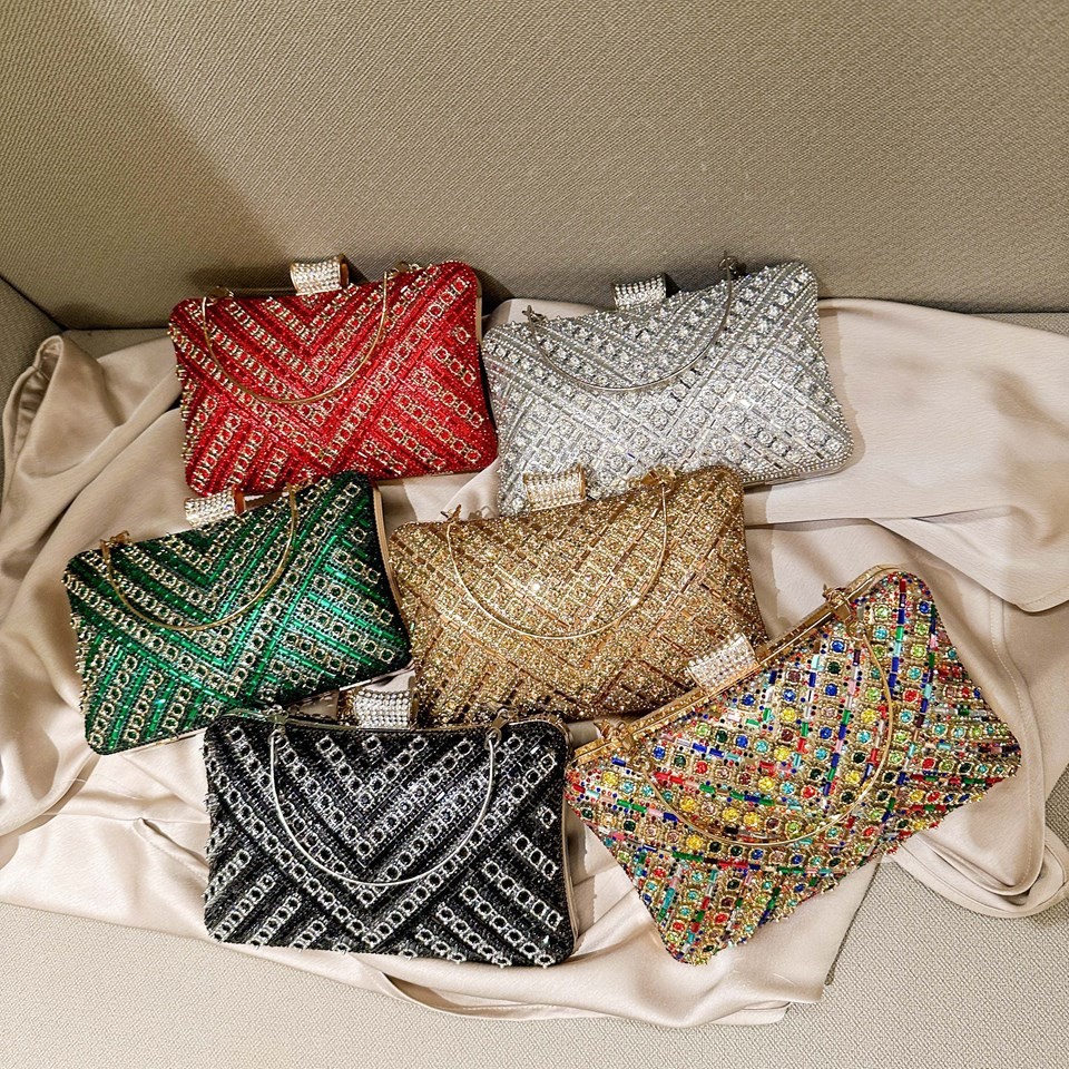 Bolsa de cena de lujo ligero transfronterizo de alto nivel de dama fiesta bolsa de mano de diamante de diamantes de color cadena bolsa de cena