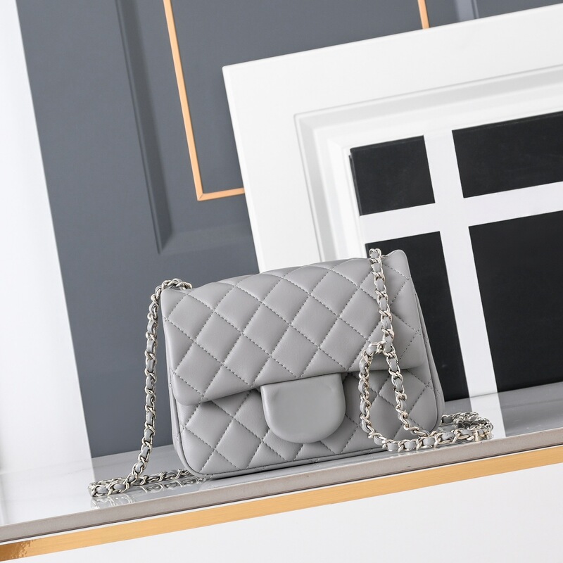 (Guangzhou cross-border original leather) New Chanel-style light luxury M&LV crossbody bag, fashionable and versatile shoulder bag (Guangzhou cross-border original leather) New Chanel-style light luxury M&LV crossbody bag, fashionable and versatile shoulder bag