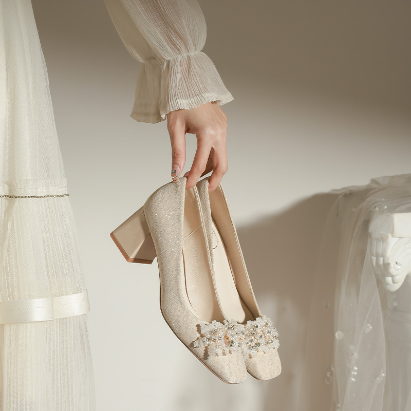 F527-18 New Beaded Square Heel Shoes Wedding Shoes Wedding Dress Ins Shallow Mouth Bridal Shoes Wedding Large Size 32-43