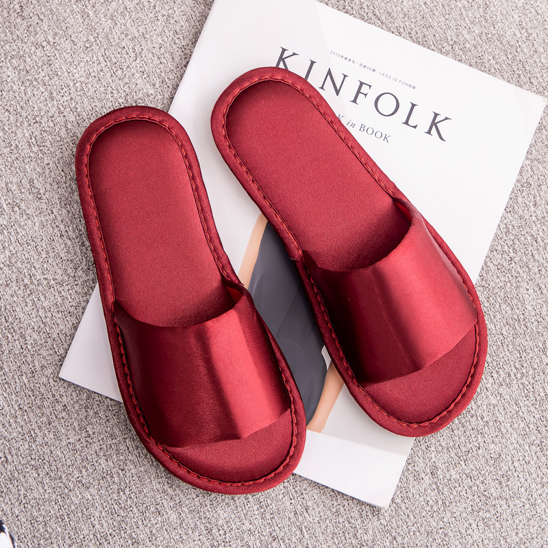 Wedding bridesmaid slippers women's wedding satin red slippers wedding bride morning gown matching shoes women's factory one-piece delivery