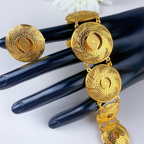 Best-selling open-mouth copper bracelet and ring set, Dubai bride gold-plated hollow bracelet and ring accessory wholesale