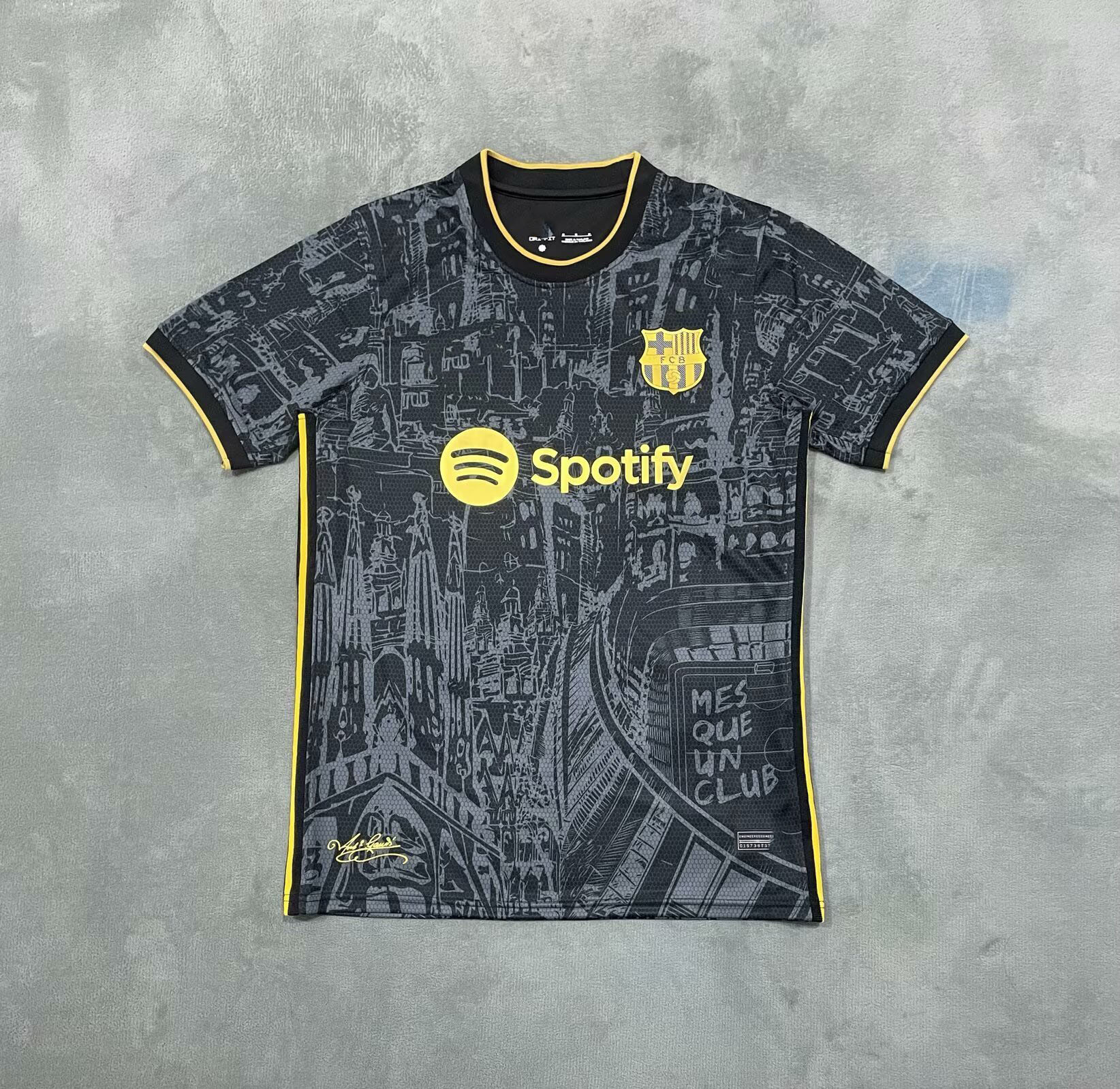 25-26 Fabricante especial de ropa de fútbol venta directa de una camiseta de malla camiseta de mangas cortas ropa de fútbol deportiva